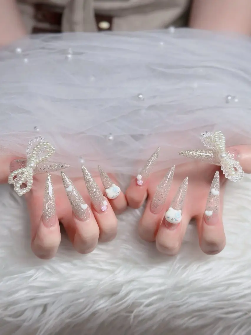 ネイル アートネイル ボルドー フレンチネイル ジェルネイル 氷ネイル・うるうるネイル ハンドネイル H.baby Nail Salonのネイルデザイン