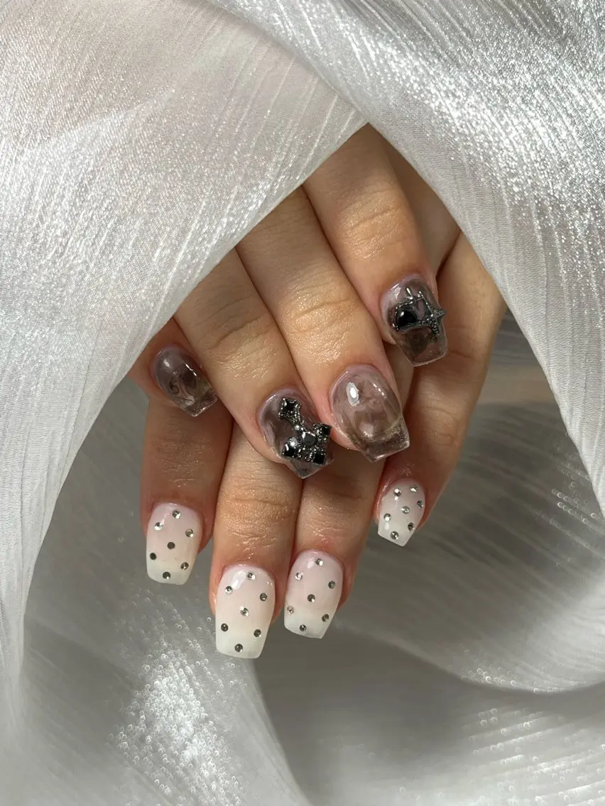 ネイル ハンドネイル Luna Gladeのネイルデザイン