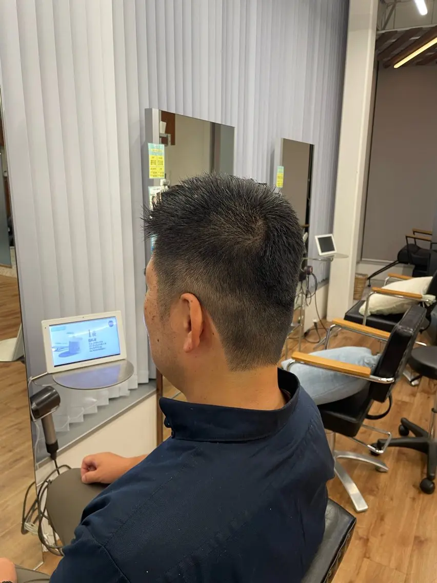 メンズ 中川 紗希のヘアスタイル