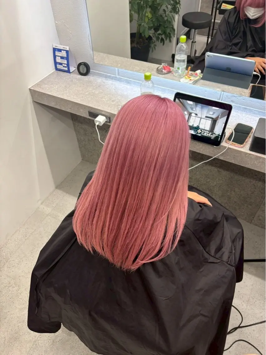 カラー ヘアカラー 伊藤 陽菜のヘアスタイル