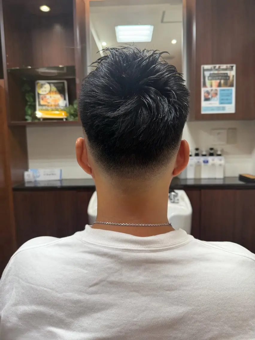ショート メンズ 糸山 仁のヘアスタイル