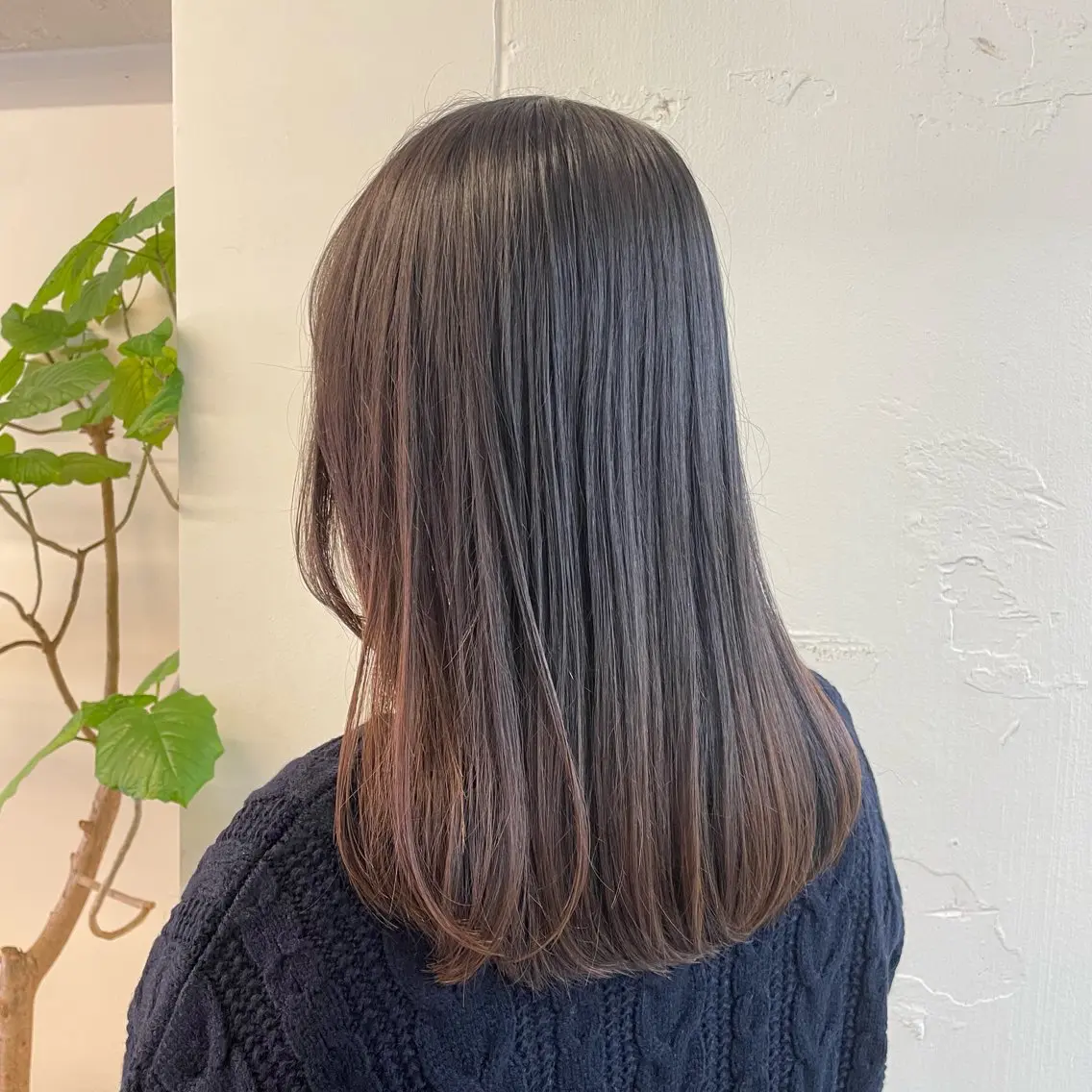セミロング Riru🩵縮毛矯正 リピーター多数✨🩵のヘアスタイル
