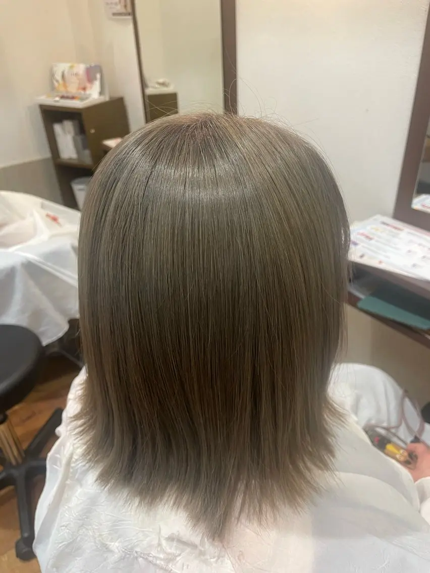 ミディアム カラー 浅香山✨美髪✨ やまもとあきこのヘアスタイル
