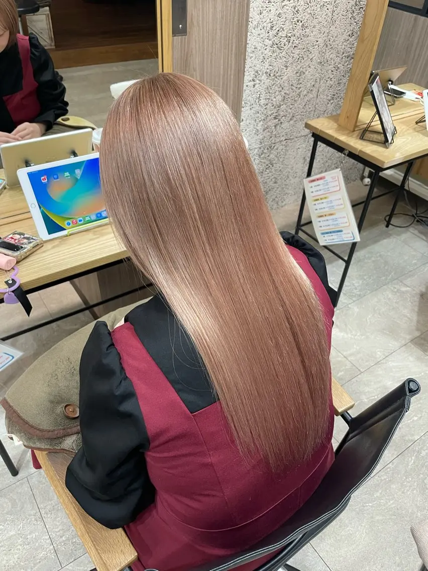 ダブルカラー(全頭ケアブリーチ1回+カラー1回+トリートメント)の写真