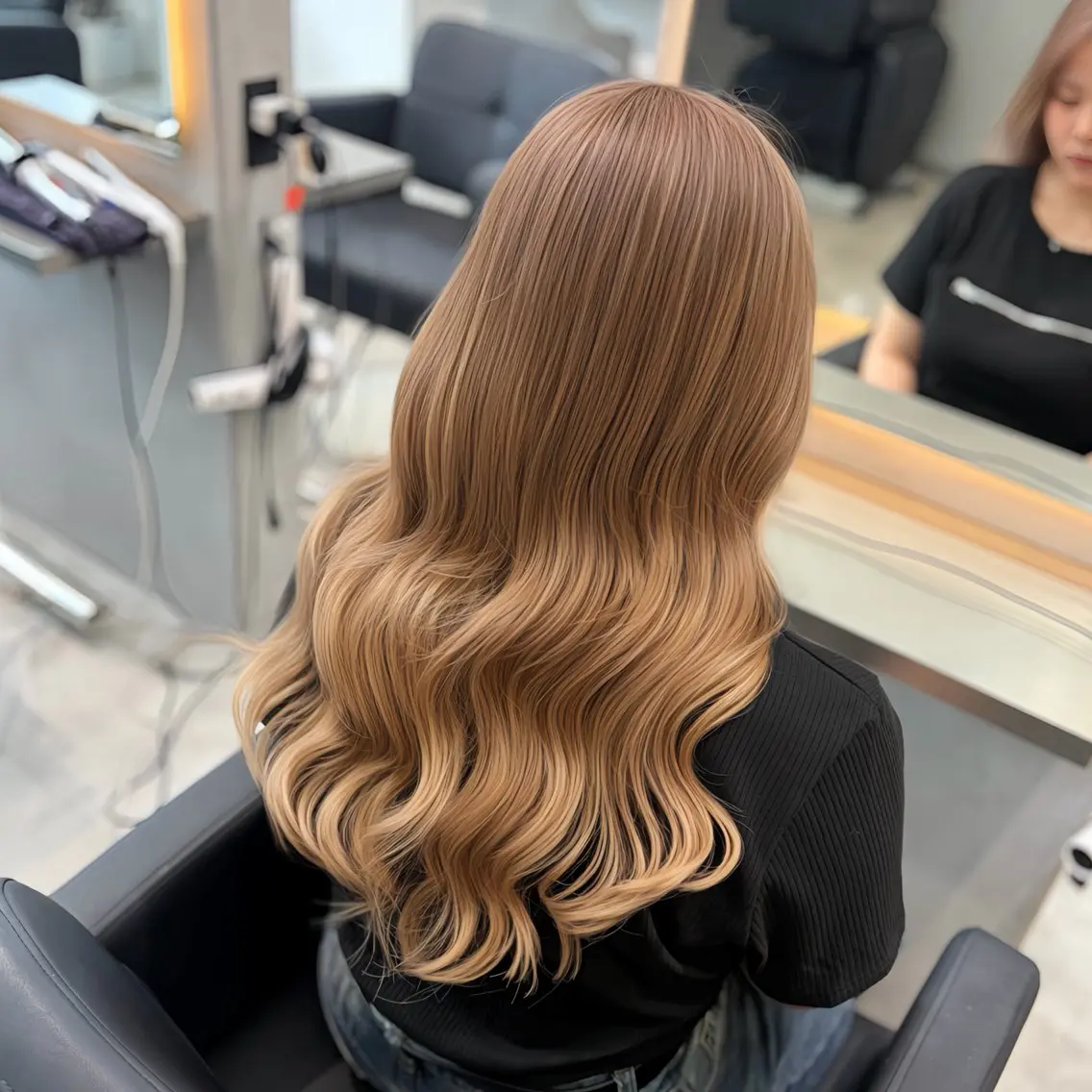 カラー ベージュカラー ブリーチ ダブルカラー グラデーションカラー 学生 エクステ MOMOKA /　Lapis今泉店のヘアスタイル