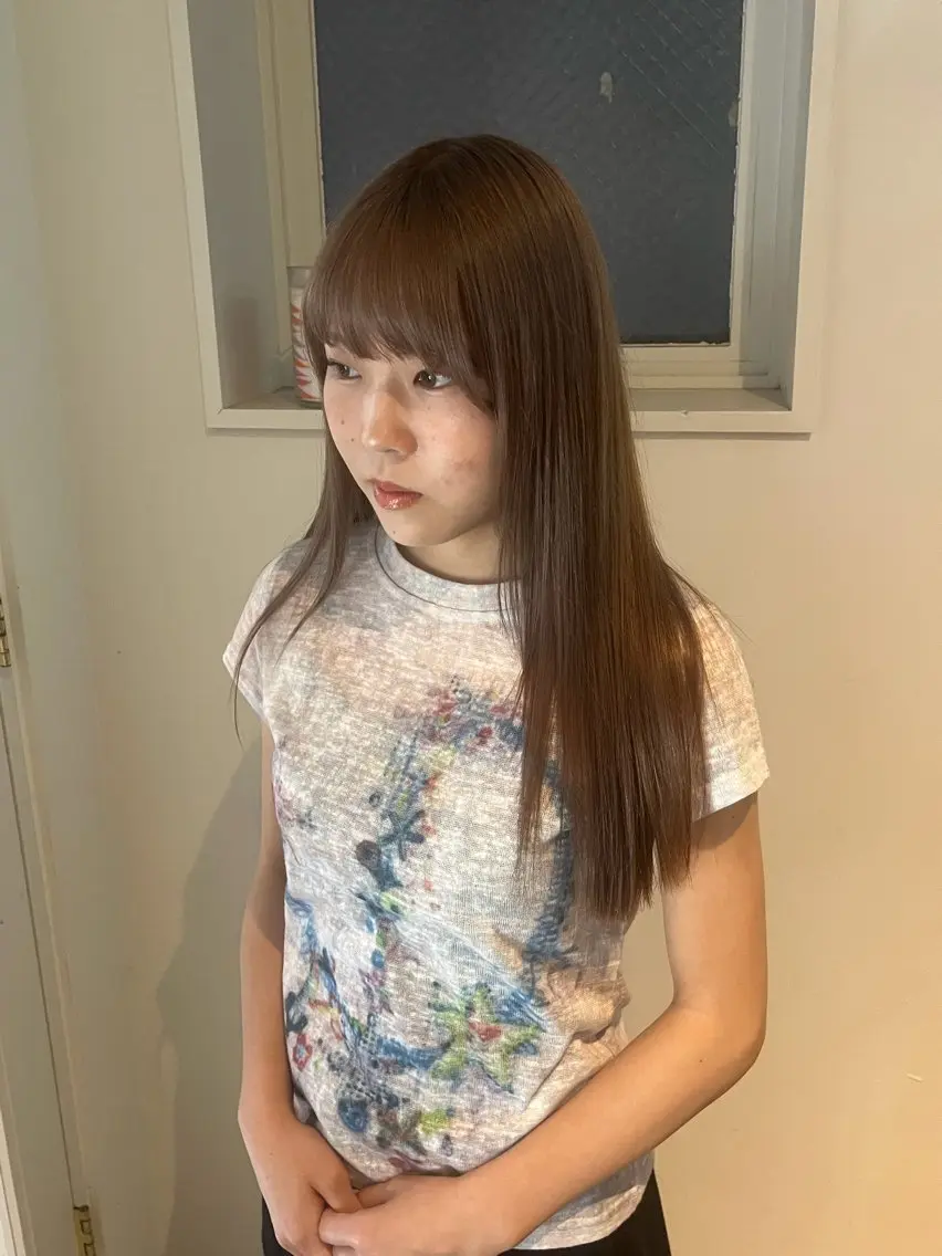セミロング カラー ベージュカラー カット ヘアカラー トリートメント Koyuki/抜け感 レイヤー/似合わせのヘアスタイル