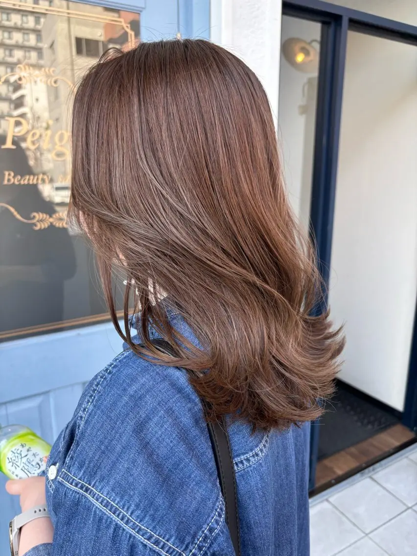 セミロング ハイライト カット ヘアカラー トリートメント peige 斉藤✨大人ヘアー✨のヘアスタイル