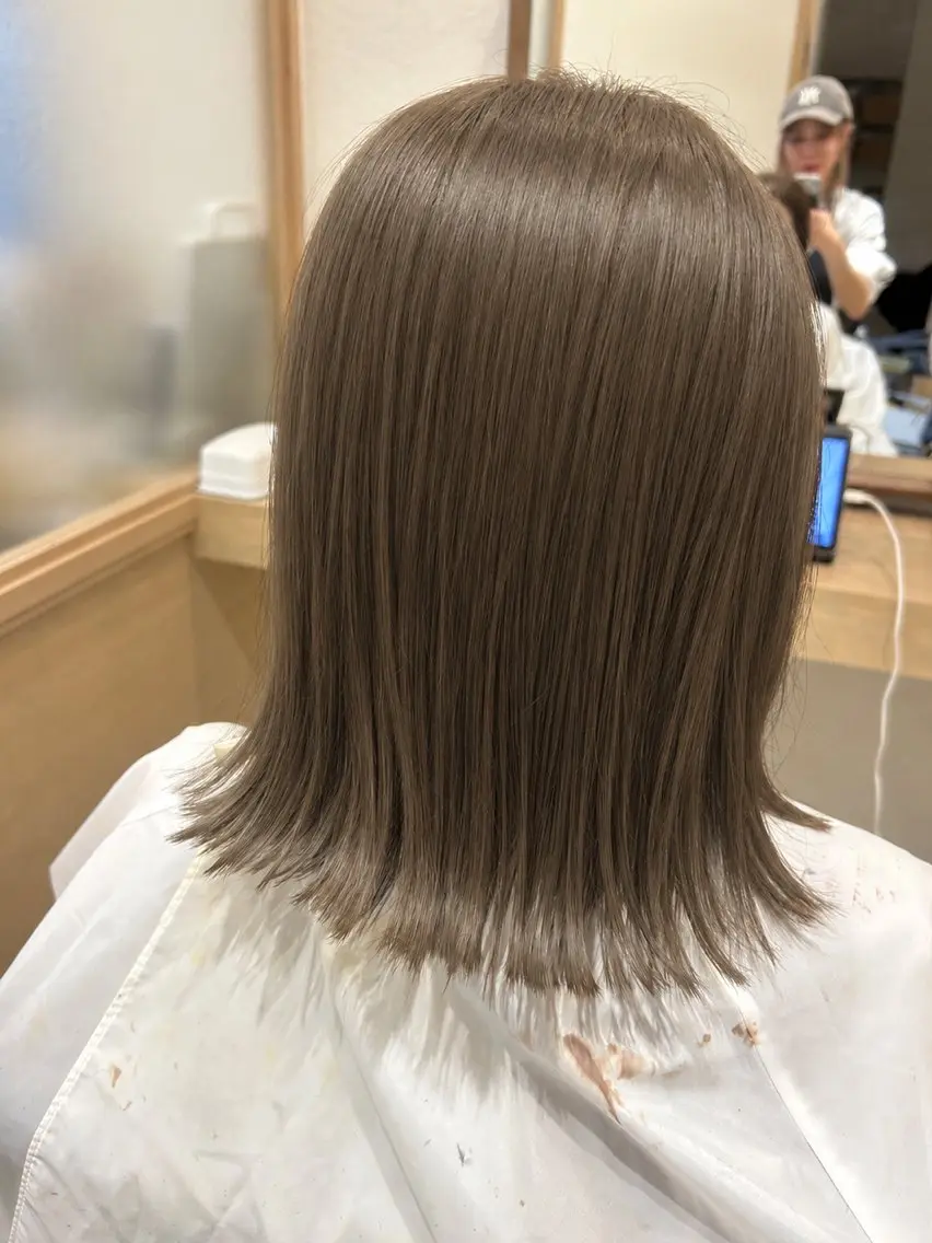 セミロング カラー 髪質改善 カット ヘアカラー トリートメント ヘッドスパ 久木原 ゆりのヘアスタイル