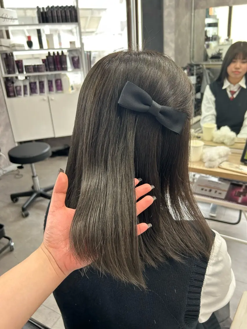 ロング カラー ヘアアレンジ MOMO艶髪 🩵モテカラーのヘアスタイル
