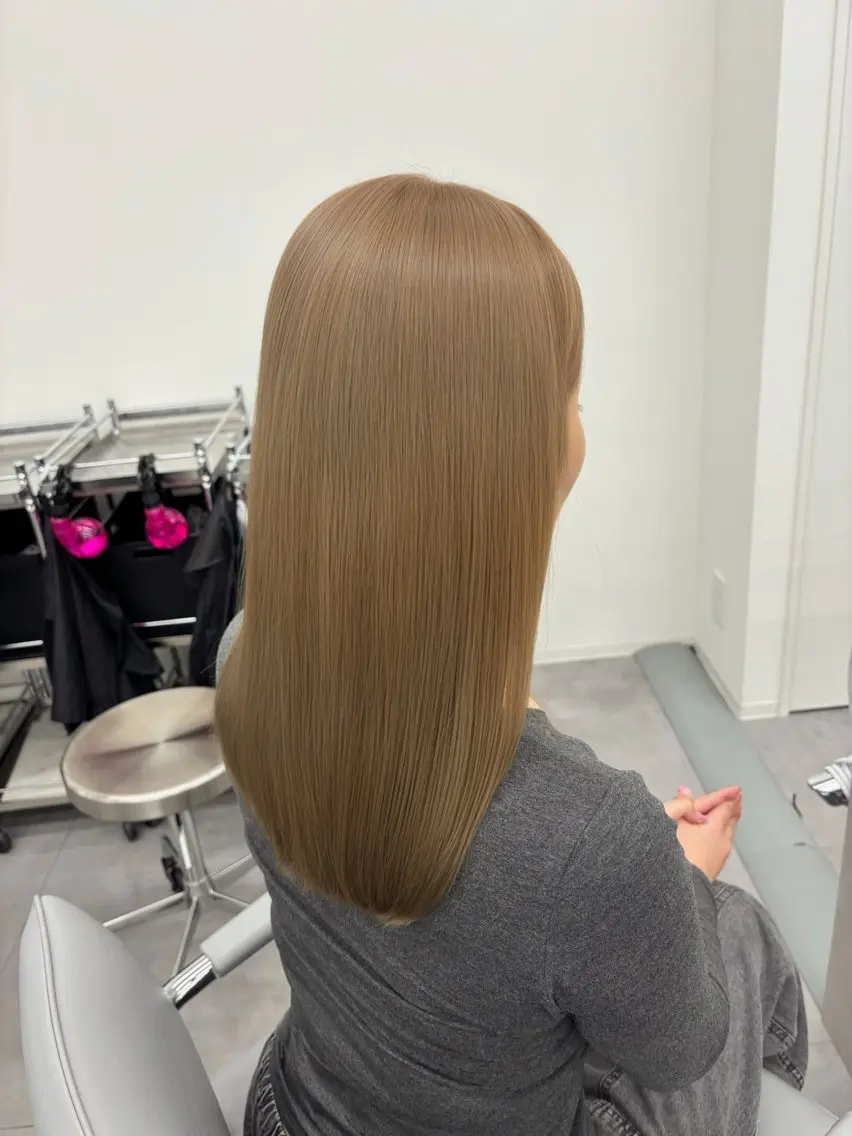 セミロング カラー カット ヘアカラー 🧸🎀ブリーチ ‪栄🎀🧸かのんのヘアスタイル