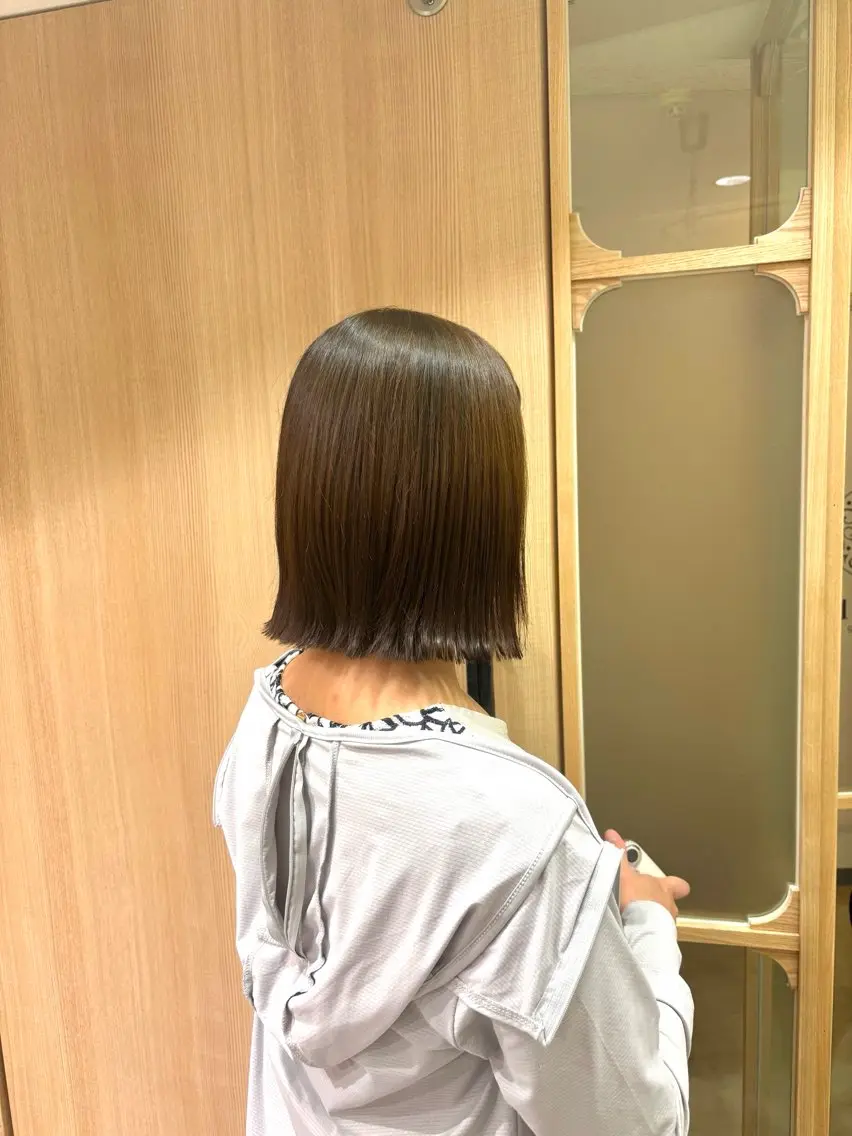 ミディアム 切りっぱなしボブ ボブ Rudder 牛嶋のヘアスタイル