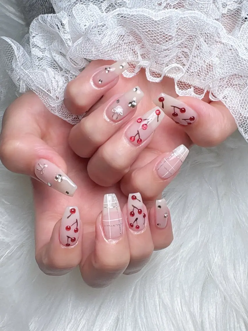 ネイル 💅ネイルハウス🏡 🎀TOMO🎀のネイルデザイン