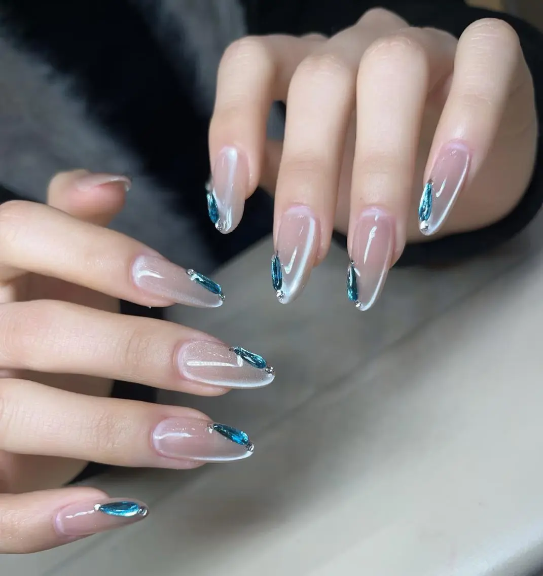 ネイル オーロラネイル チークネイル 長さ出し フットネイル フレンチネイル NEW NAIL💞 Ka Kaのネイルデザイン