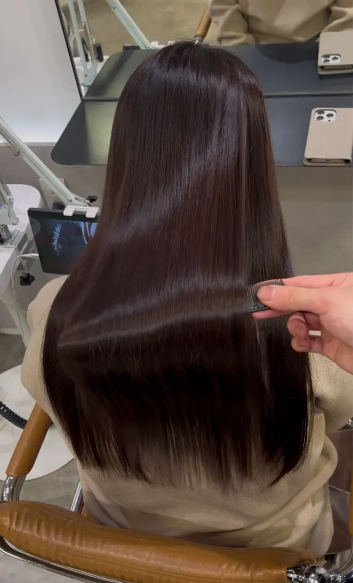 ロング ロング ヘアカラー 遠峯 海晴のヘアスタイル