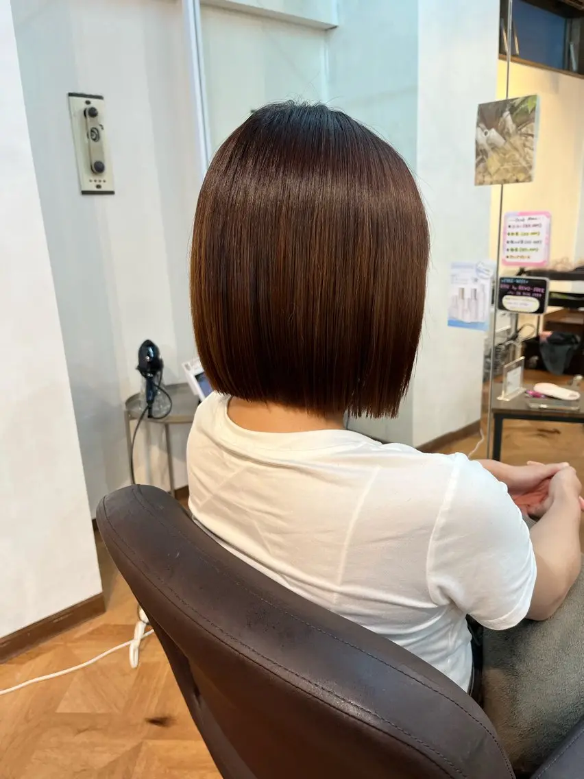 ショート 切りっぱなしボブ ボブ 🍒Ayana🍒 艶カラー🍒のヘアスタイル