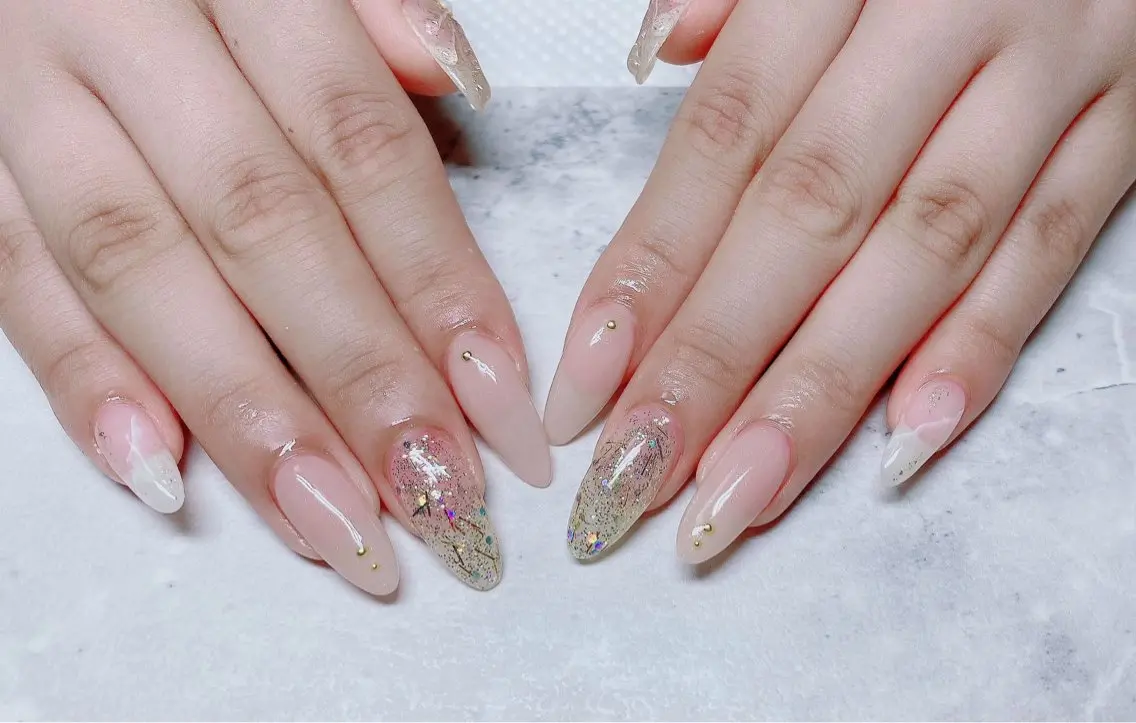 ネイル 長さ出し フットネイル ジェルネイル 韓国ネイル マグネットネイル ハンドネイル Kalmia Nailのネイルデザイン