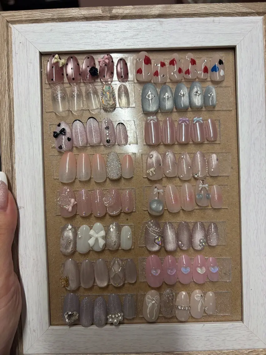 ネイル LOARK nail Rina🫧のネイルデザイン