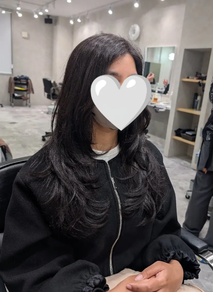 ロング カラー 顔まわりレイヤー 顔周りカット ハッシュカット レイヤーカット カット ヘアカラー トリートメント 髪質改善/ 上村旺武のヘアスタイル