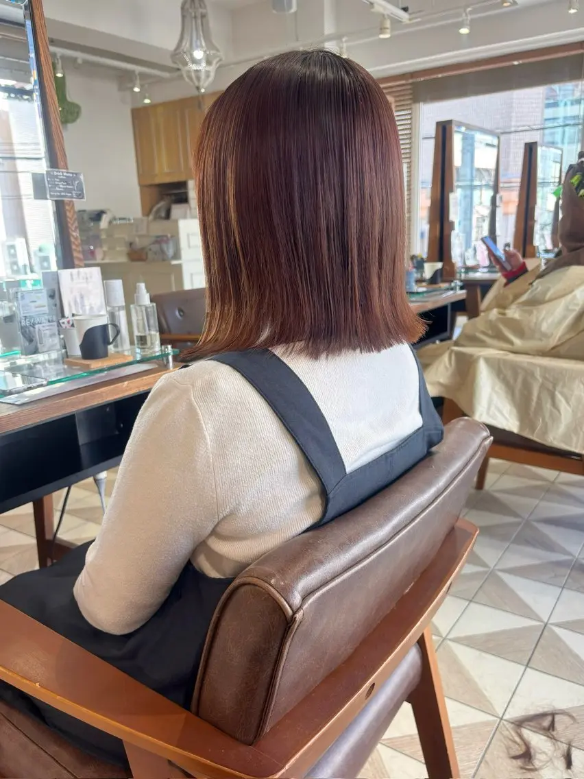 ミディアム カラー カット ヘアカラー トリートメント 齋藤 咲のヘアスタイル