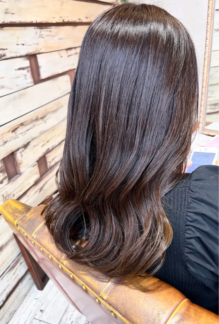ロング カラー 透明感カラー イルミナカラー 大塚 実優のヘアスタイル