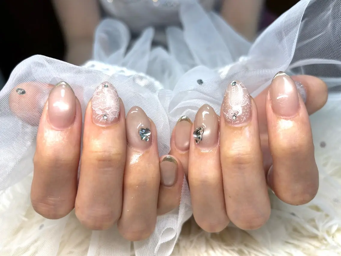 ネイル ハンドネイル パッチリオメメ Lianaのネイルデザイン