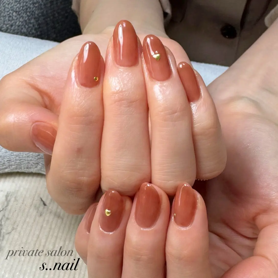 ネイル ブラウン ハンドネイル フットネイル s..nail / MORITAのネイルデザイン