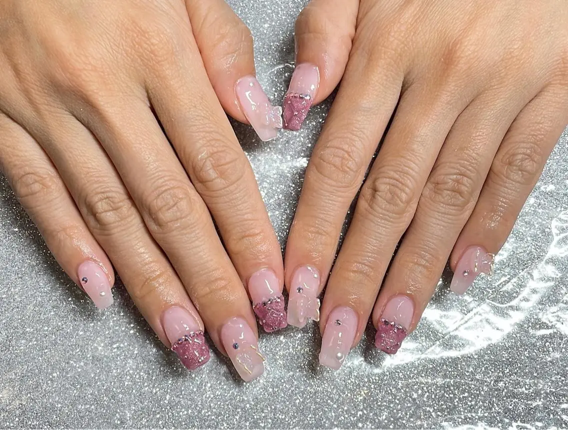 ネイル ハンドネイル VIERU 🌈🎀💖のネイルデザイン