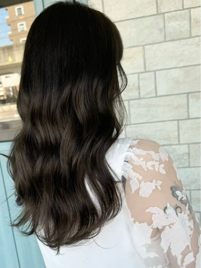ロング カット ヘアカラー トリートメント 透明感カラー🕊️✨ Mayu🦮🩶のヘアスタイル