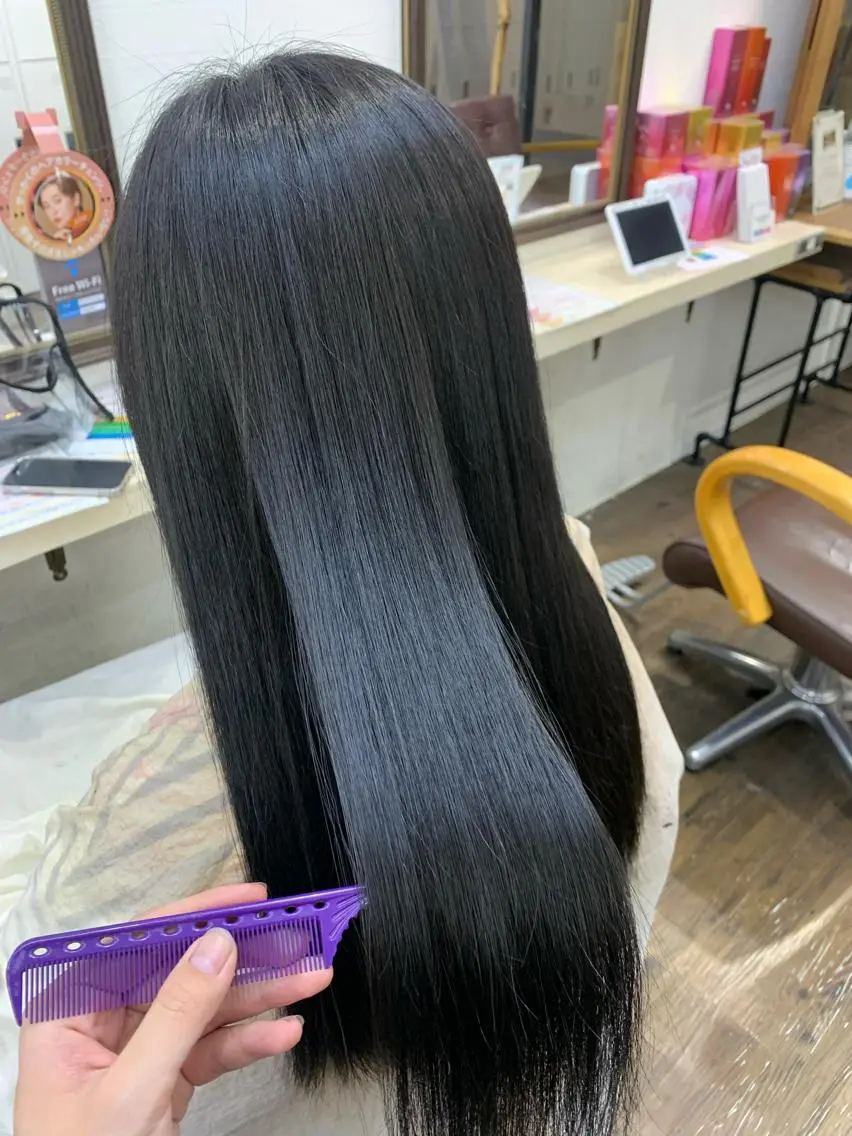ブリーチ毛でも縮毛矯正可能🙆‍♀️話題の【髪質改善ストレート】の写真