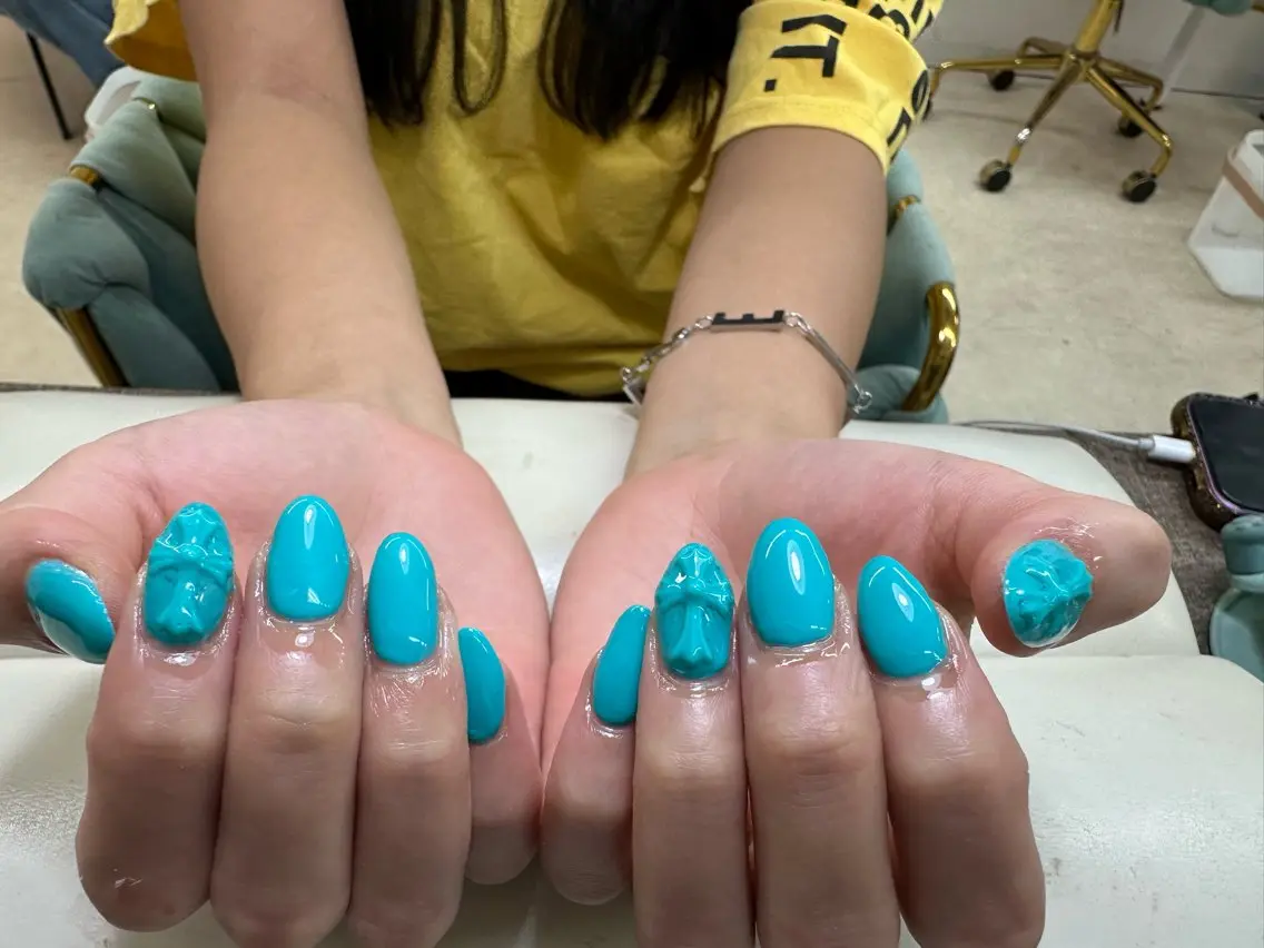 ネイル ハンドネイル EMI NAILSのネイルデザイン