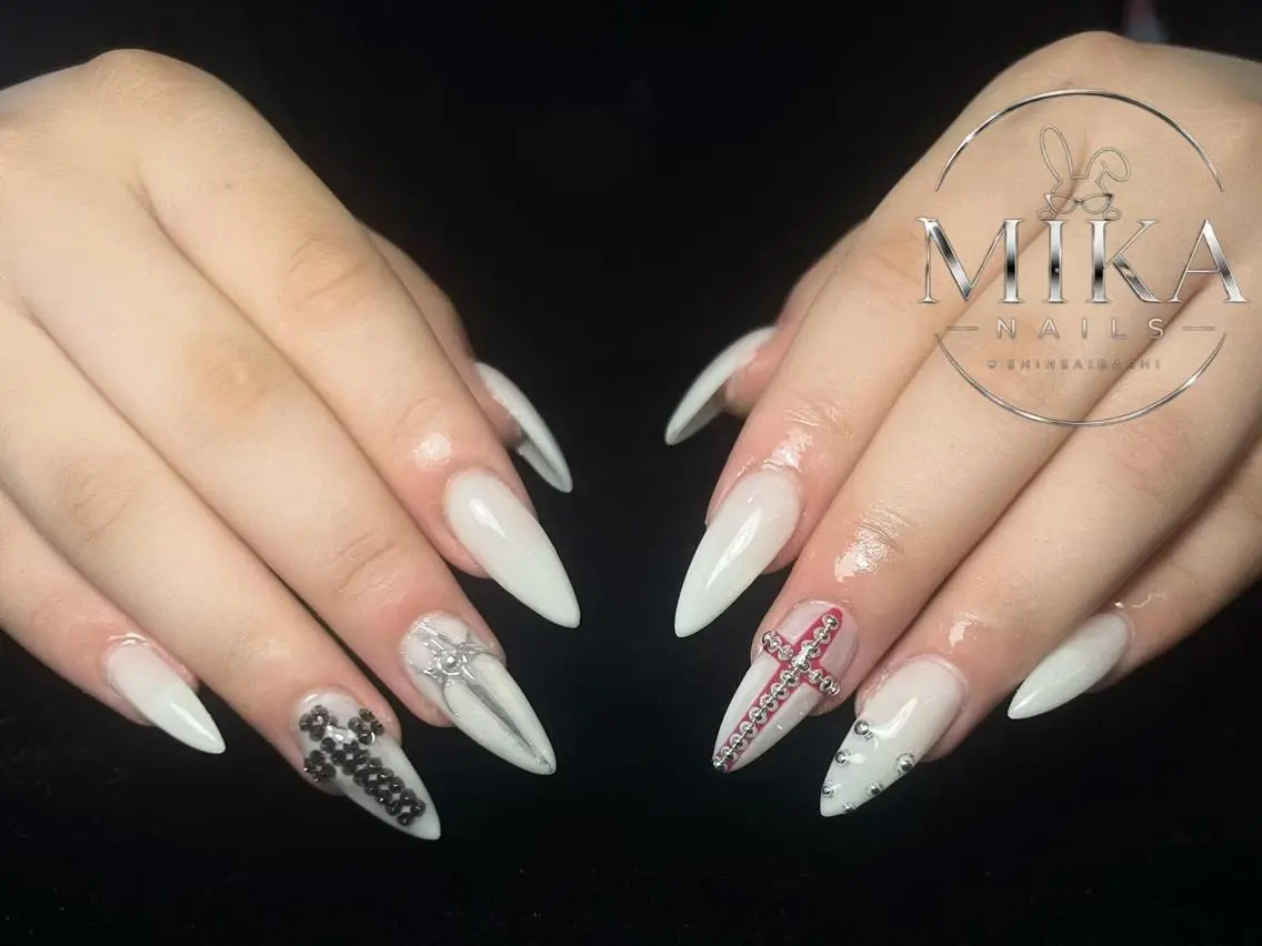 ネイル アートネイル チークネイル ドット フットネイル フレンチネイル ハンドネイル Mika Nails 心斎橋のネイルデザイン