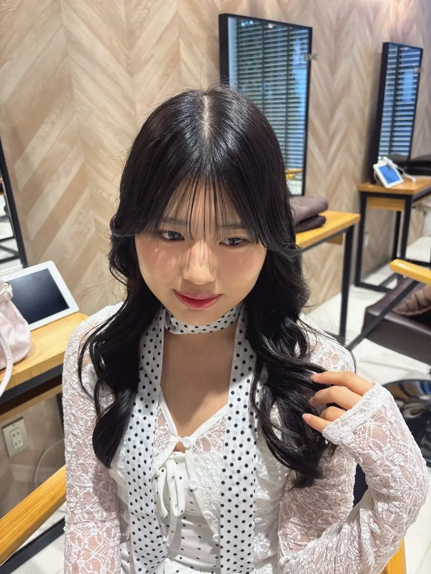 ロング 韓国風ヘア レイヤーカット カット EARTH 柿崎日菜のヘアスタイル