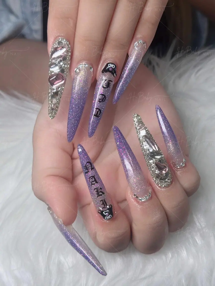ネイル オーロラネイル フレンチネイル ジェルネイル ハロウィン キラキラネイル ハンドネイル H.baby Nail Salonのネイルデザイン