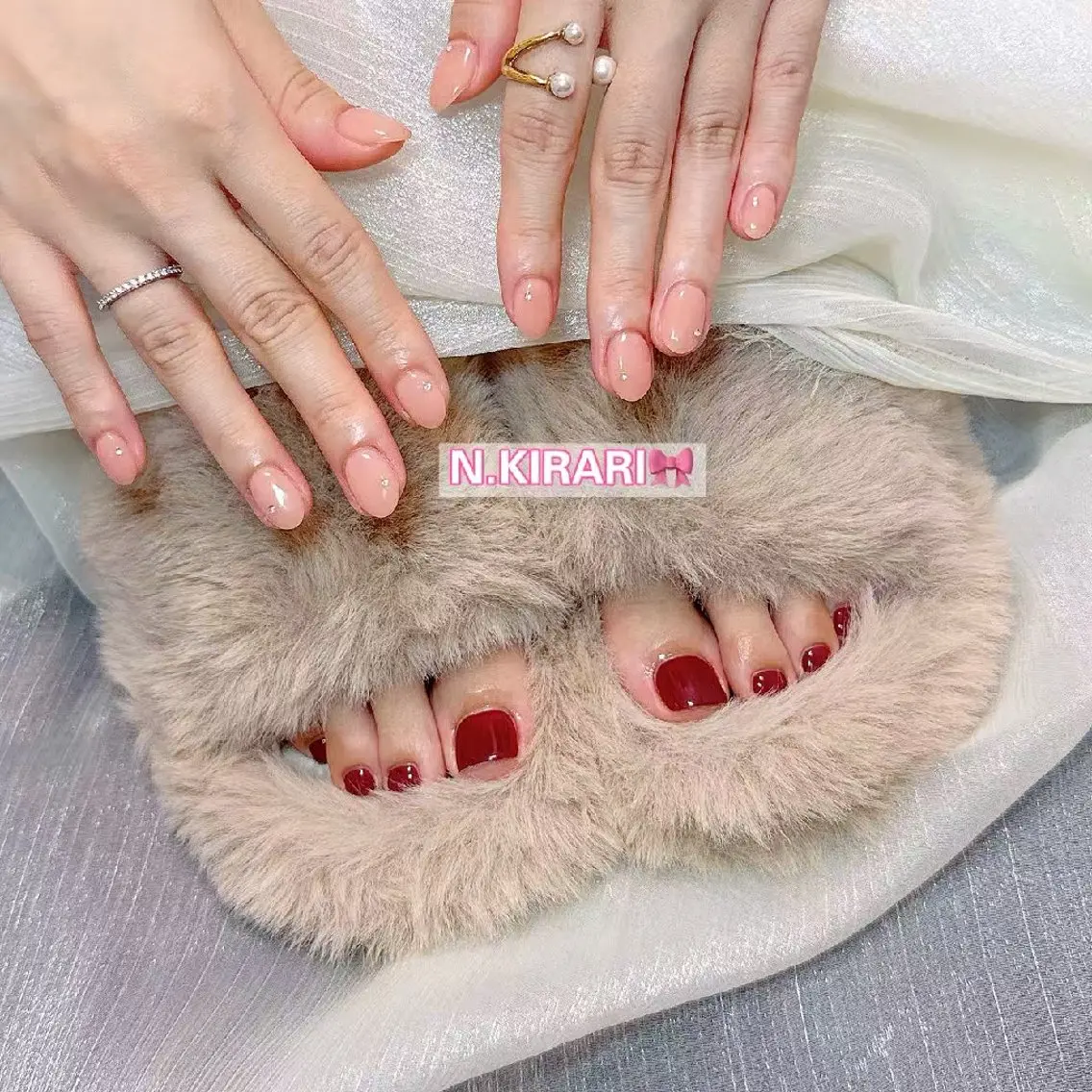 ネイル ワンカラーネイル ストーンネイル フットネイル 🎀 ユズ 🎀のネイルデザイン