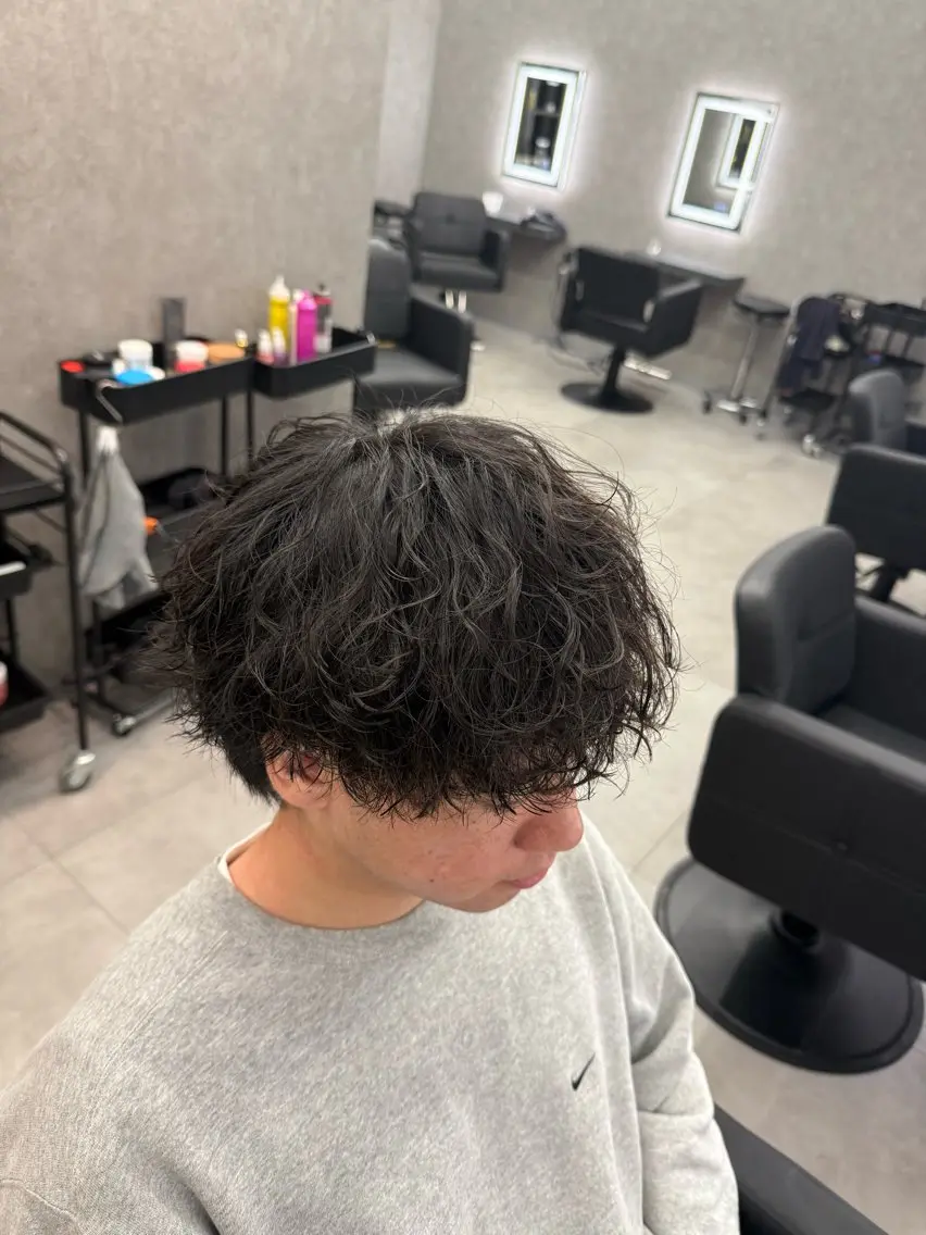 ショート カラー パーマ メンズ メンズパーマ カット パーマ メンズ特化 👑YUTAのヘアスタイル