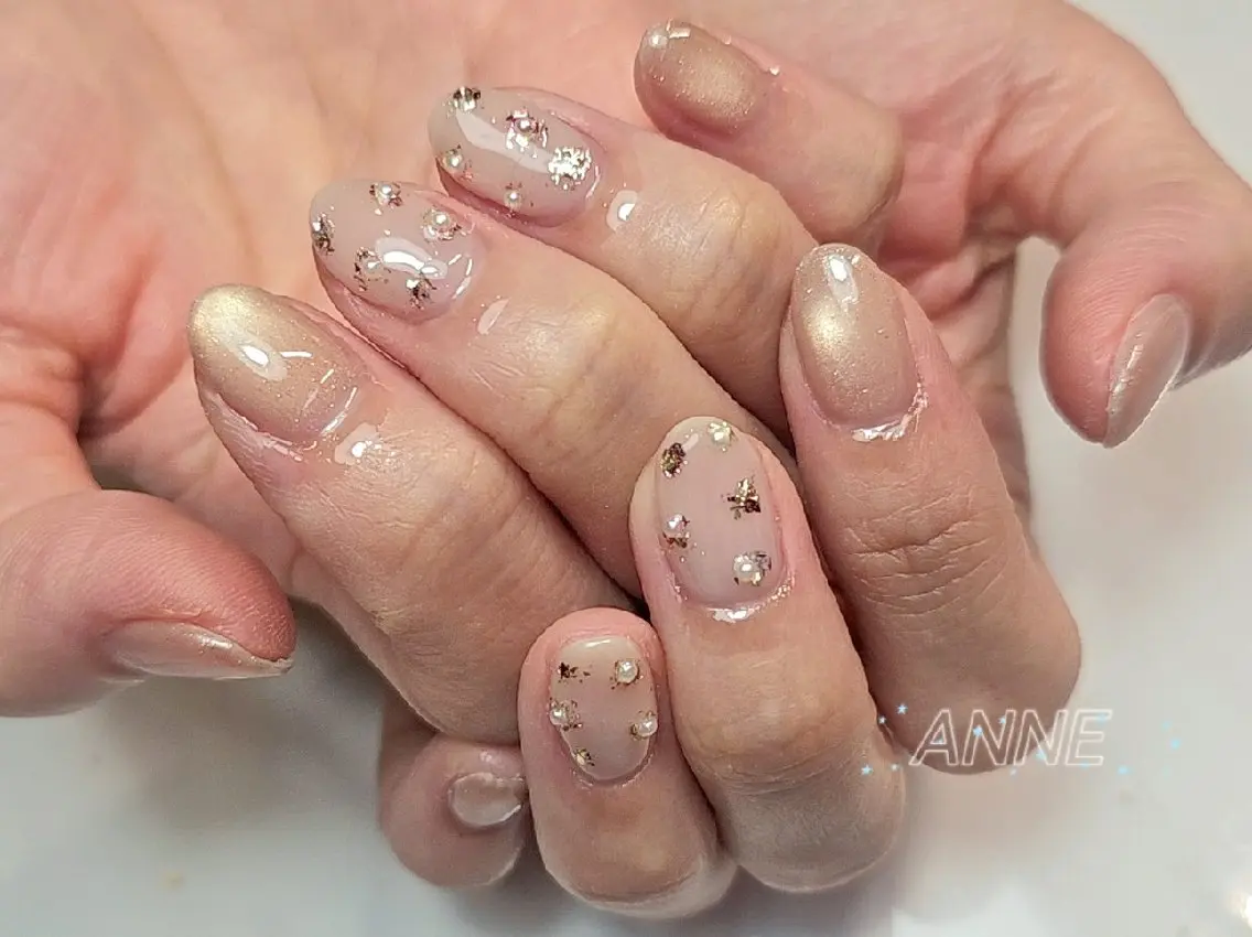ネイル ハンドネイル MEGUMI ​🌻のネイルデザイン