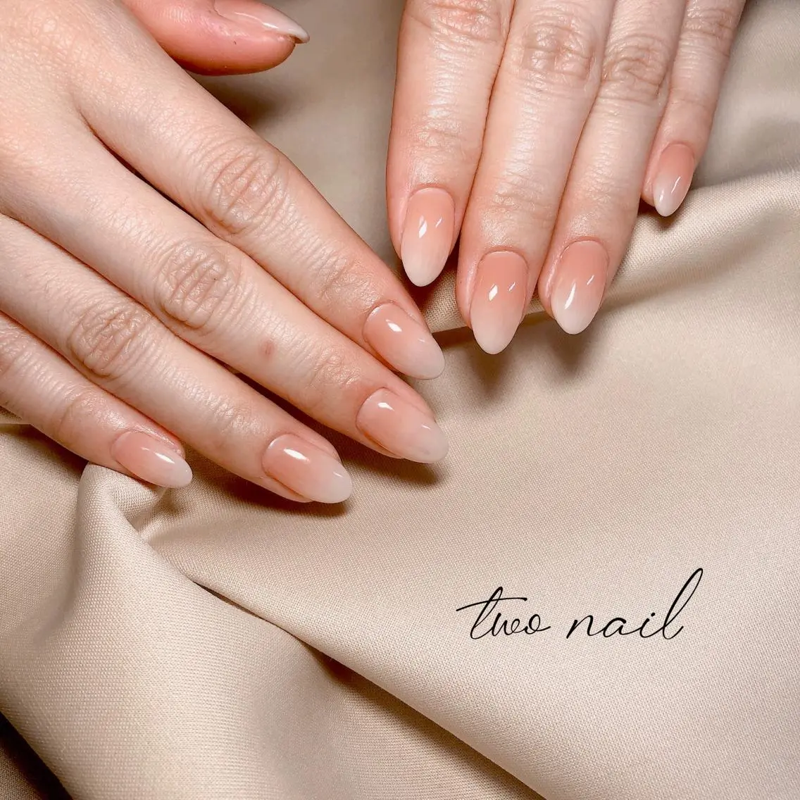 ネイル アートネイル フットネイル ハート ニュアンスネイル ホワイト ハンドネイル two nailのネイルデザイン