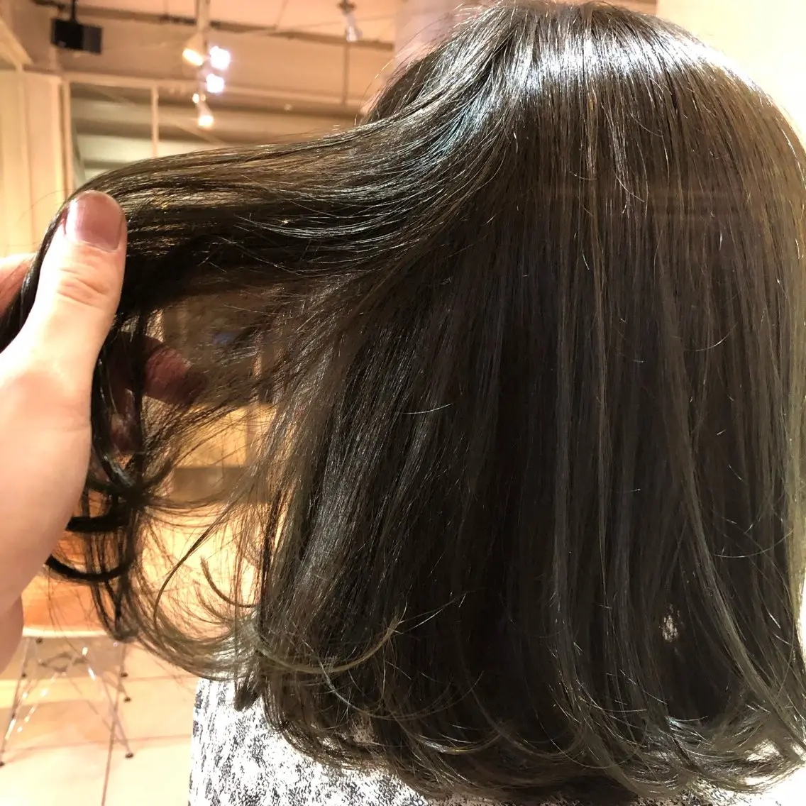 ミディアム 透明感カラー/オリー ブカラー/畠山大のヘアスタイル