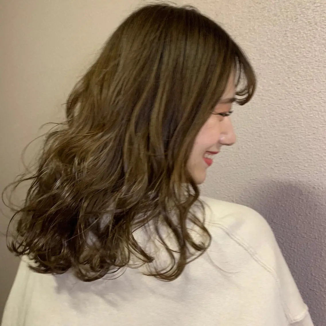 ミディアム 🤎小顔レイヤー /ベージュ🤎友香のヘアスタイル