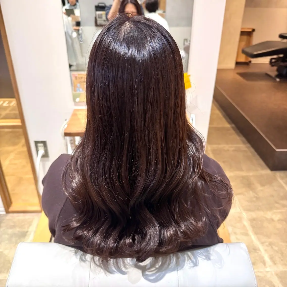 ロング カラー ブラウンカラー 宮川 彩乃のヘアスタイル
