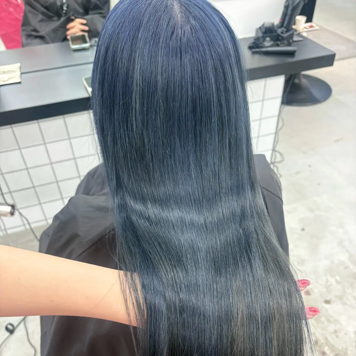 ロング カラー ブリーチ ブルーカラー ブルージュ 矢場町/8時-22時 JILLSTUDIOのヘアスタイル
