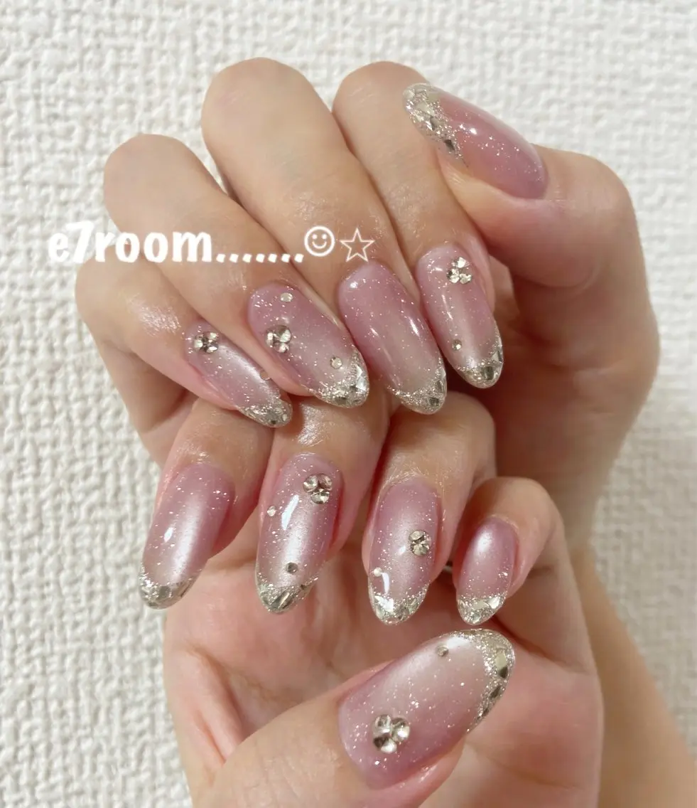 ネイル フレンチネイル ガラスフレンチ マグネットネイル 江口 佳奈のネイルデザイン