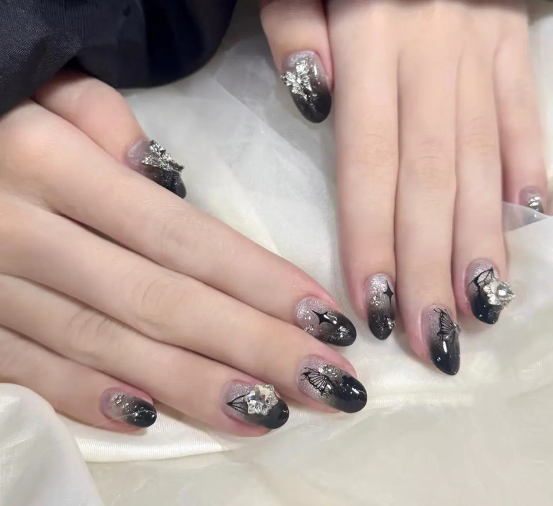 ネイル ハンドネイル 🎀 KiKi_nailのネイルデザイン