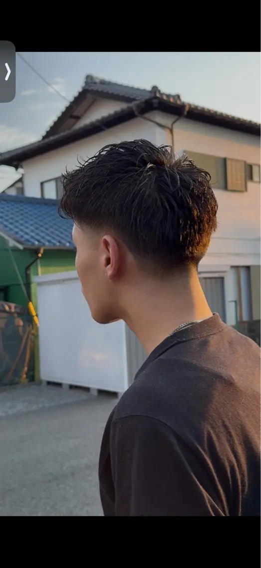 メンズ フェードカット メンズパーマ 浅倉 迅佑のヘアスタイル