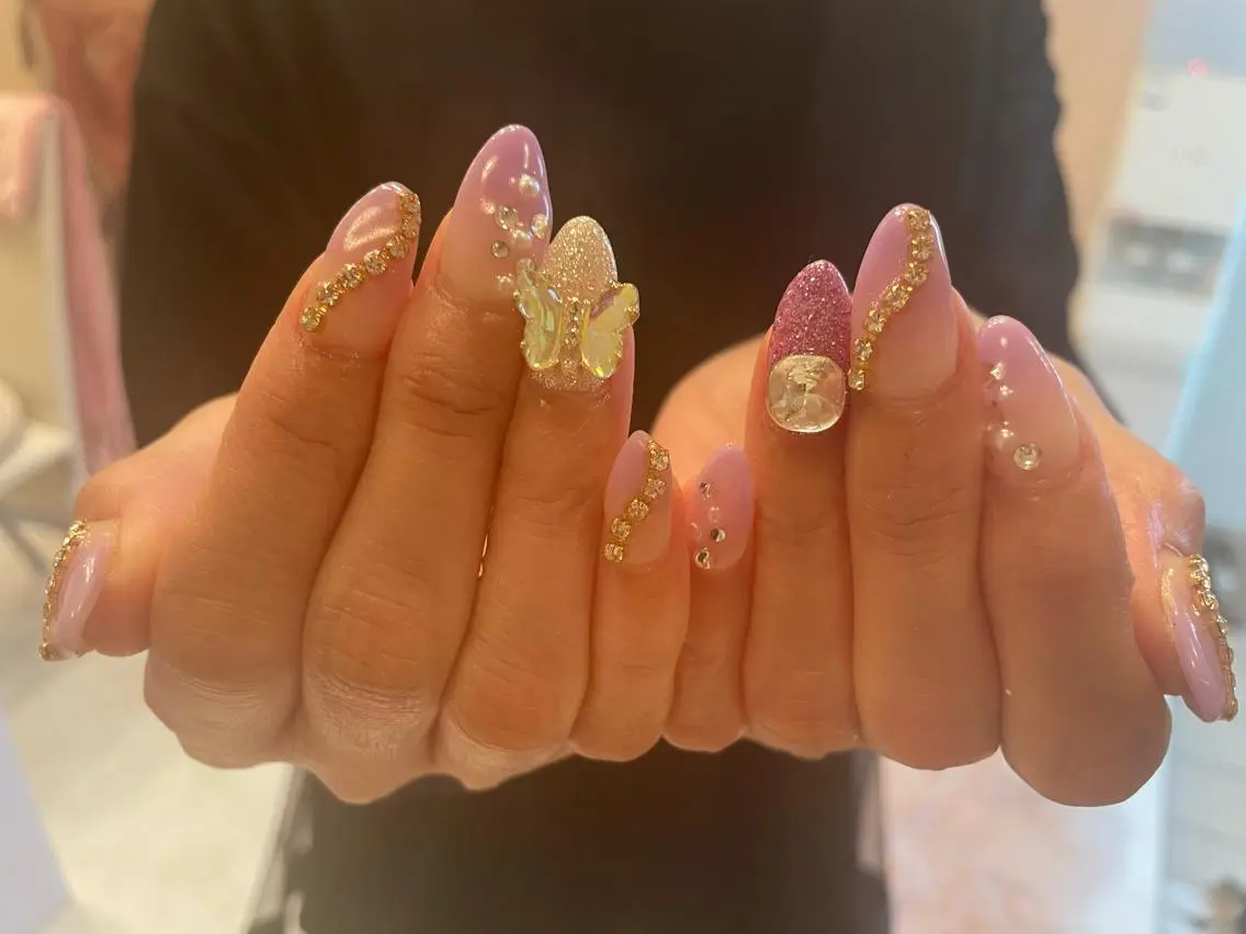 ネイル ♡ビジュール♡ NAIL &まつ毛のマツエク・マツパデザイン