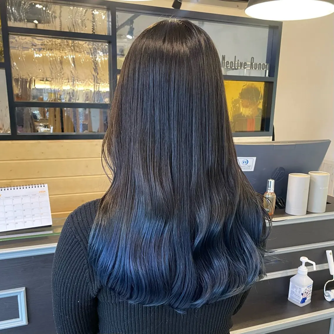 ロング カラー スナコザワ レナのヘアスタイル