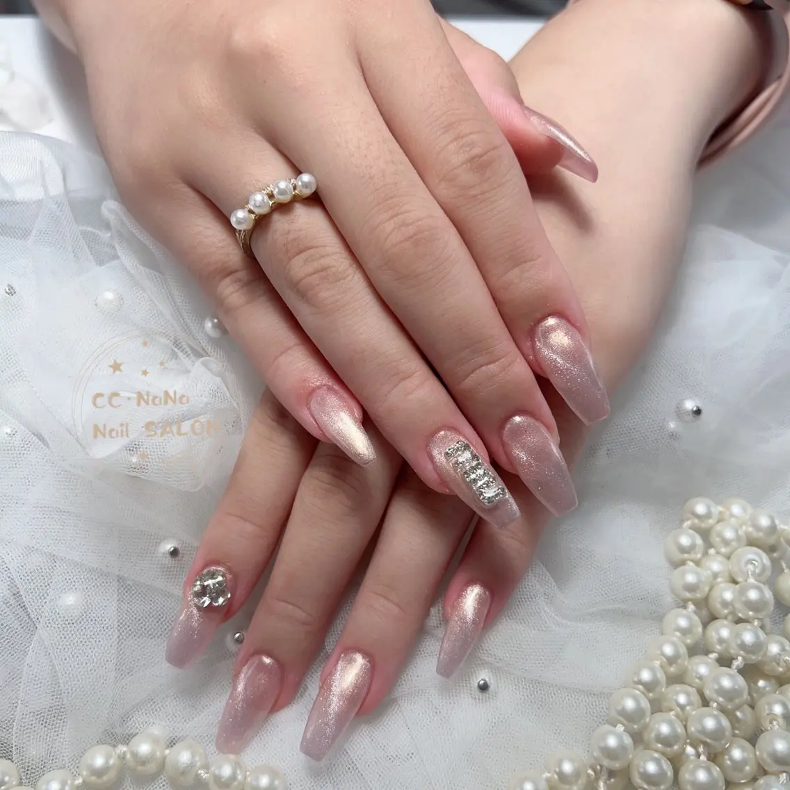 ネイル ハンドネイル CC NaNa ワンホンネイル🌙Nのネイルデザイン