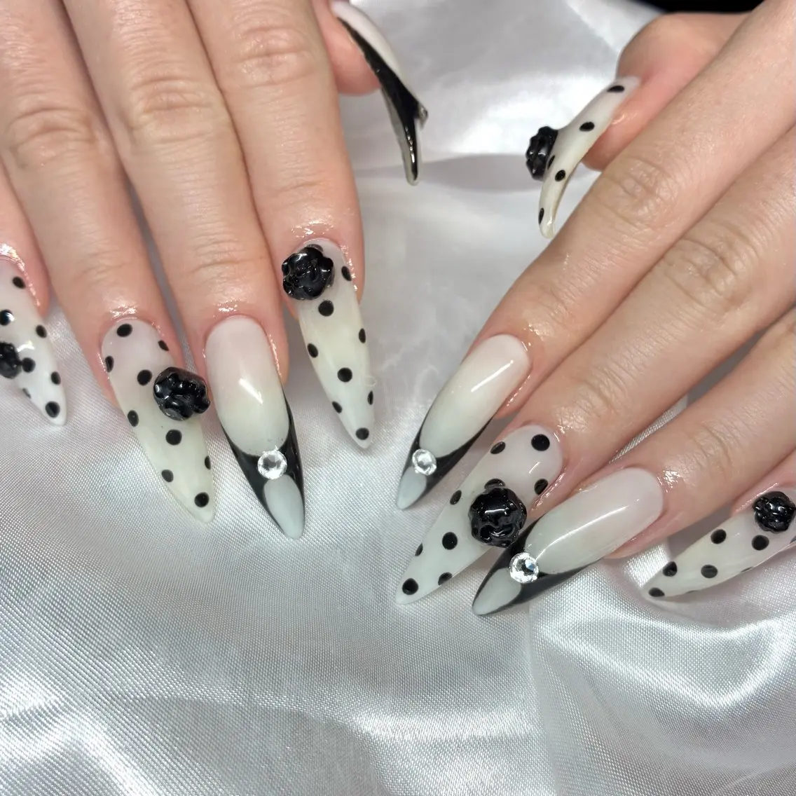 ネイル ハンドネイル Nail ヌシん家 AKANEのネイルデザイン