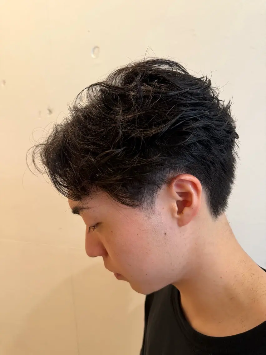 ショート パーマ メンズ フェザーパーマ メンズパーマ カット パーマ シエル岡山店 行司　圭佑のヘアスタイル