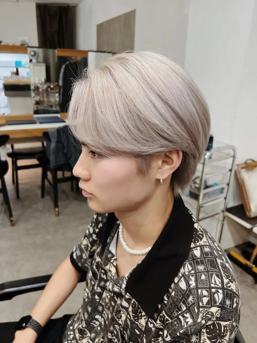 ミディアム カラー パーマ ヘアアレンジ メンズ センターパート 刈り上げ カット ショートヘア原宿 fifth コシのヘアスタイル